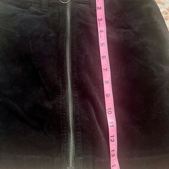 Black corduroy skirt - Picture 3 of 4